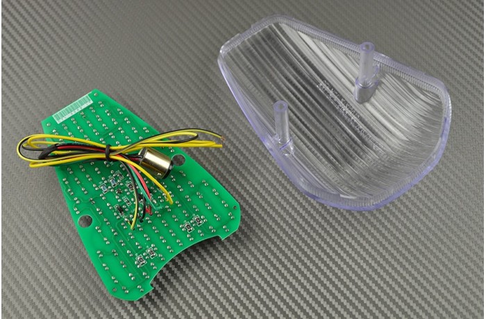 Feu Stop Led Clignotants Intégrés HONDA VTX 1800 CUSTOM 2002 - 2008 Feu Stop Led Clignotants Intégrés HONDA VTX 1800 CUSTOM 2002 - 2008