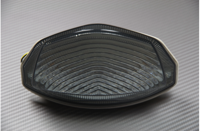Feu Stop Led Clignotants Intégrés SUZUKI GSR 750 / GSXR 1000 2007 - 2016 Feu Stop Led Clignotants Intégrés SUZUKI GSR 750 / GSXR 1000 2007 - 2016