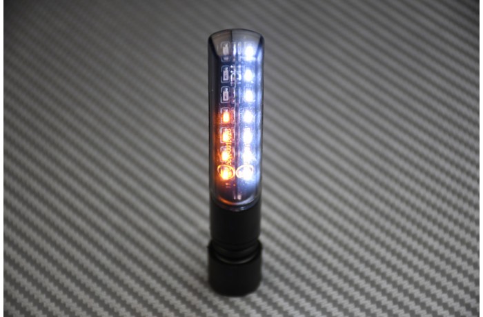 Clignotants avant LED Bi-Fonction Veilleuse de Jour et Clignotants Séquentiels Clignotants avant LED Bi-Fonction Veilleuse de Jour et Clignotants Séquentiels