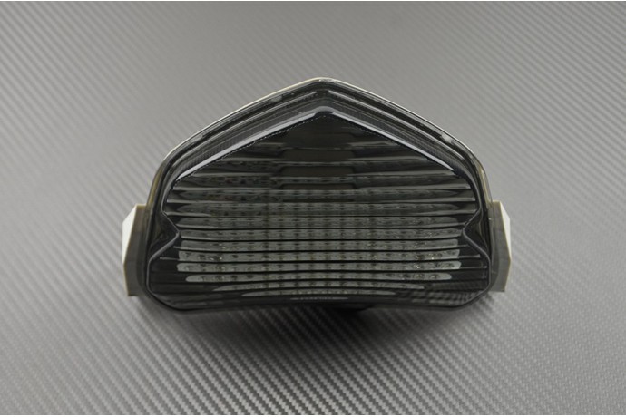 LED-Bremslicht mit integrierten Blinker SUZUKI GSXR 600 / 750 2004 - 2005 LED-Bremslicht mit integrierten Blinker SUZUKI GSXR 600 / 750 2004 - 2005