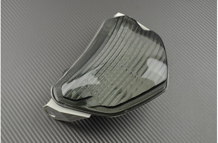 Fanale posteriore indicatori di direzione integrato SUZUKI GSXR 600 / 750 2004 - 2005 Fanale posteriore indicatori di direzione integrato SUZUKI GSXR 600 / 750 2004 - 2005
