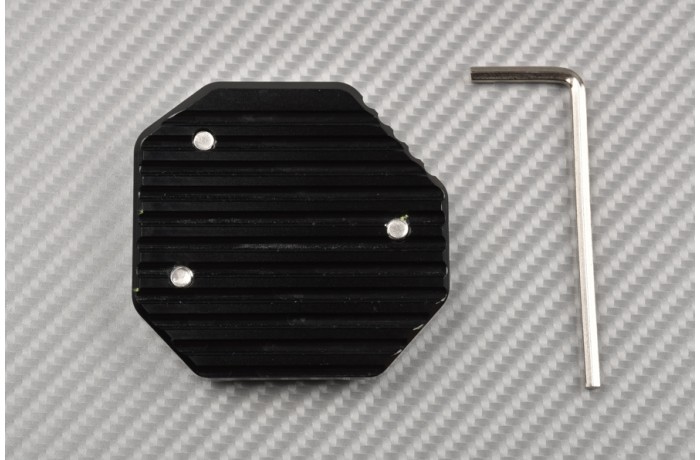 Anodised aluminum sidestand foot enlarger SUZUKI GSR 750 / GSX-S 1000 / F / GSX-S 750 / KATANA Anodised aluminum sidestand foot enlarger SUZUKI GSR 750 / GSX-S 1000 / F / GSX-S 750 / KATANA