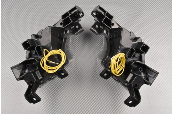 Set luce stop + indicatore di direzione anteriore e posteriore bi-funzione YAMAHA TMAX 530 2017 - 2019 Set luce stop + indicatore di direzione anteriore e posteriore bi-funzione YAMAHA TMAX 530 2017 - 2019
