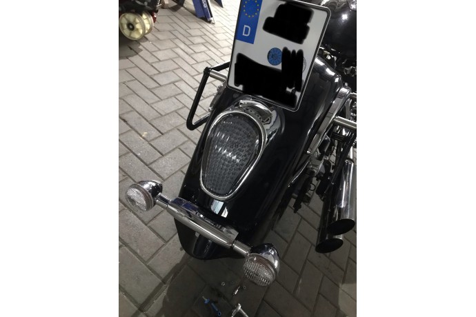 LED-Bremslicht mit integrierten Blinker KAWASAKI VULCAN VN 2000 / LT 2004 - 2010 LED-Bremslicht mit integrierten Blinker KAWASAKI VULCAN VN 2000 / LT 2004 - 2010