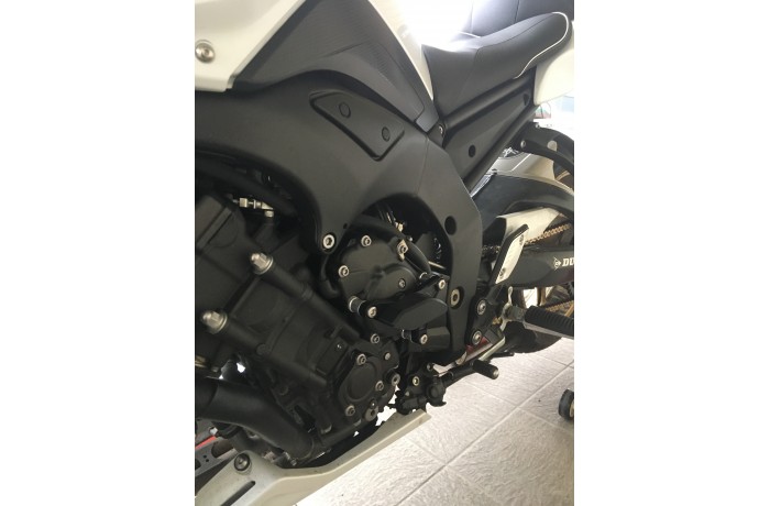COPERCHIO CARTER MOTORE YAMAHA FZ1 / FZ8 / FAZER 800 / 1000 2006 - 2015 COPERCHIO CARTER MOTORE YAMAHA FZ1 / FZ8 / FAZER 800 / 1000 2006 - 2015