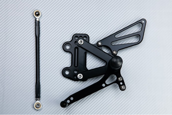 Platines Commandes Reculées KAWASAKI ZX6R / ZX9R 1998 - 2003 Platines Commandes Reculées KAWASAKI ZX6R / ZX9R 1998 - 2003