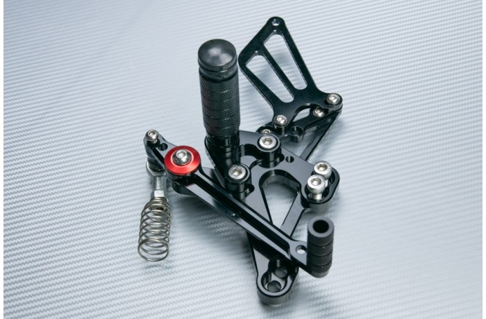 Estriberas retrasadas regulables HONDA CB650R / CBR 650 R 2019 - 2024 Estriberas retrasadas regulables HONDA CB650R / CBR 650 R 2019 - 2024