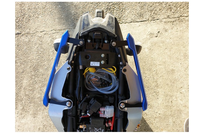 Anodized aluminum rear passenger hand grip YAMAHA MT09 / SP 2017 - 2020