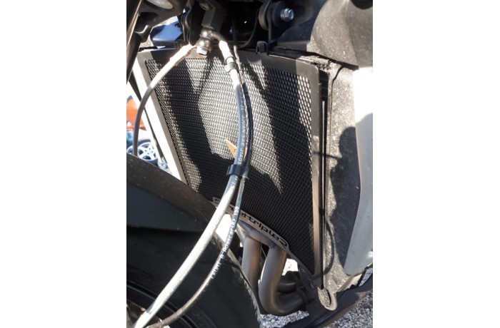 Rejilla protectora del radiador AVDB Triumph Street Triple 675 / R / RX 2013 - 2017 Rejilla protectora del radiador AVDB Triumph Street Triple 675 / R / RX 2013 - 2017