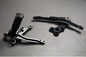 Estriberas retrasadas regulables SUZUKI GSF Bandit 650 / 1250 / GSXF 2006 - 2016 Estriberas retrasadas regulables SUZUKI GSF Bandit 650 / 1250 / GSXF 2006 - 2016