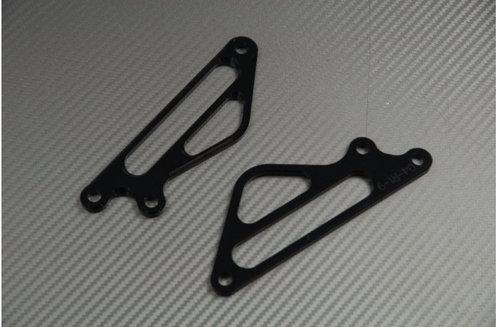 Platines Commandes Reculées YAMAHA YZF R1 1998 - 2003 Platines Commandes Reculées YAMAHA YZF R1 1998 - 2003