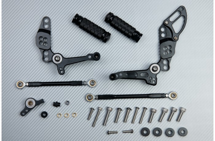 Platines Commandes Reculées DUCATI STREETFIGHTER 848 / 1098 2009 - 2015 Platines Commandes Reculées DUCATI STREETFIGHTER 848 / 1098 2009 - 2015