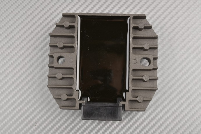 Regulador del alternador tipo original YAMAHA Regulador del alternador tipo original YAMAHA