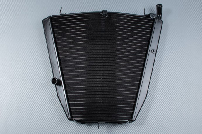 Radiateur HONDA CBR 1000 RR 2004 - 2005 Radiateur HONDA CBR 1000 RR 2004 - 2005