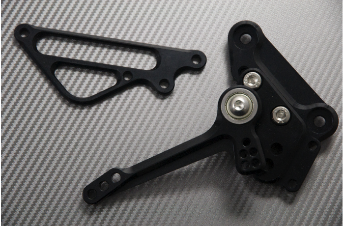 Platines Commandes Reculées HONDA CB 1300 F / S 2003 - 2015 Platines Commandes Reculées HONDA CB 1300 F / S 2003 - 2015