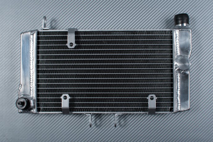 Radiator HONDA DEAUVILLE NTV 650 1998 - 2005 Radiator HONDA DEAUVILLE NTV 650 1998 - 2005