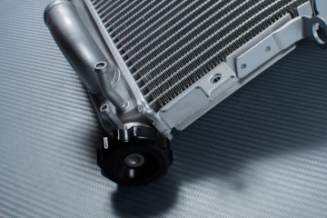 Radiateur KAWASAKI ZX6R 636 / ZZR 600 2000 - 2008 Radiateur KAWASAKI ZX6R 636 / ZZR 600 2000 - 2008