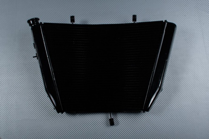 Radiateur SUZUKI GSXR 750 2004 - 2005 Radiateur SUZUKI GSXR 750 2004 - 2005