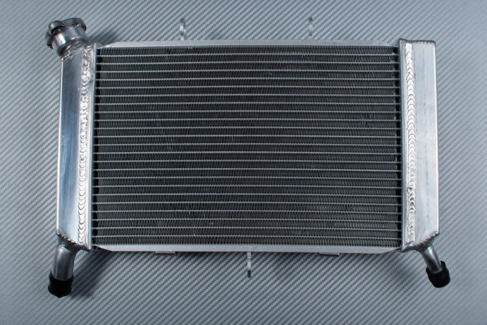 Radiator YAMAHA XJ6 / DIVERSION 600 / F / FZ6R 2009 - 2017 Radiator YAMAHA XJ6 / DIVERSION 600 / F / FZ6R 2009 - 2017