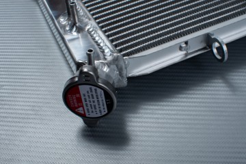 Radiator YAMAHA XJ6 / DIVERSION 600 / F / FZ6R 2009 - 2017 Radiator YAMAHA XJ6 / DIVERSION 600 / F / FZ6R 2009 - 2017