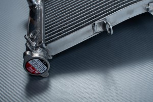 Radiateur SUZUKI GSXR 1000 2007 - 2008 Radiateur SUZUKI GSXR 1000 2007 - 2008