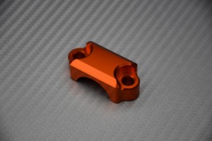 Collare fissaggio pompa freno o per bracciale frizione universale