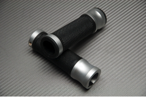 Pair of Aluminum and Rubber Handlebar Grips 22 / 24mm Pair of Aluminum and Rubber Handlebar Grips 22 / 24mm