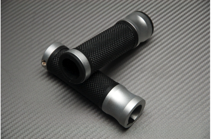 Pair of Aluminum and Rubber Handlebar Grips 22 / 24mm Pair of Aluminum and Rubber Handlebar Grips 22 / 24mm