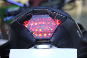 Luz de freno led con intermitentes integrados YAMAHA YZF R3 / MT03 / MT07 2014 - 2023 Luz de freno led con intermitentes integrados YAMAHA YZF R3 / MT03 / MT07 2014 - 2023