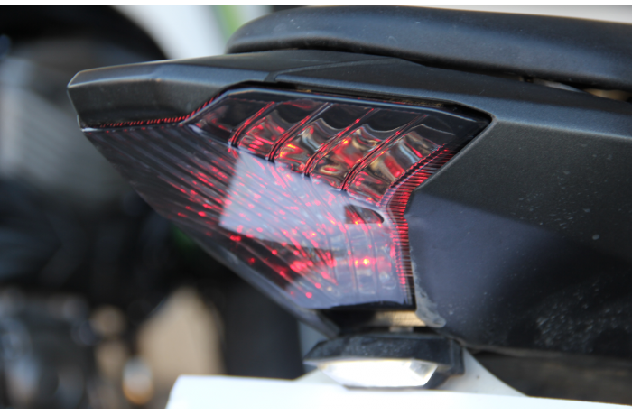 Feu Stop Led Clignotants Intégrés YAMAHA YZF R3 / MT03 / MT07 2014 - 2023 Feu Stop Led Clignotants Intégrés YAMAHA YZF R3 / MT03 / MT07 2014 - 2023