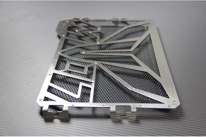 Kühlergrill- Abdeckung YAMAHA MT07 / TRACER 700 2014 - 2024 Kühlergrill- Abdeckung YAMAHA MT07 / TRACER 700 2014 - 2024
