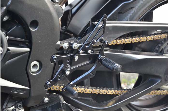 Estriberas retrasadas regulables DUCATI DIAVEL 1200 2011 - 2018