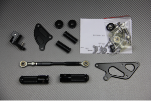 Estriberas retrasadas regulables APRILIA RSV4 / Tuono V4 1000 / 1100 2009 - 2020