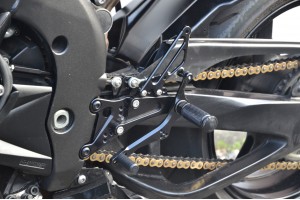 Fussrastenanlage HONDA CBR 900 / 929 / 954 RR 2000 - 2003 Fussrastenanlage HONDA CBR 900 / 929 / 954 RR 2000 - 2003