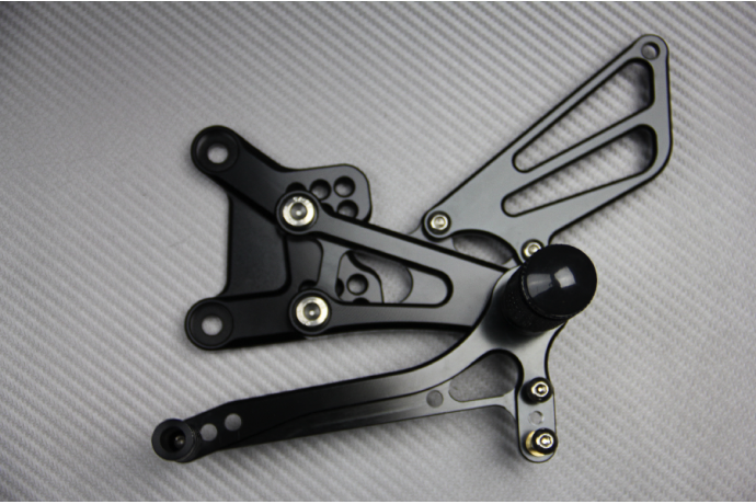 Estriberas retrasadas regulables HONDA CBR 600 F / FS / FI / F4I 1999 - 2007 Estriberas retrasadas regulables HONDA CBR 600 F / FS / FI / F4I 1999 - 2007