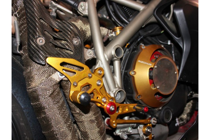 Estriberas retrasadas regulables DUCATI 749 / 999 2003 - 2006