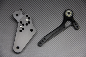 Platines Commandes Reculées SUZUKI BANDIT 600 / 650 / 1200 / INAZUMA 1994 - 2005 Platines Commandes Reculées SUZUKI BANDIT 600 / 650 / 1200 / INAZUMA 1994 - 2005