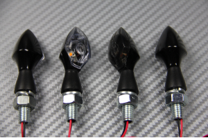 Coppia indicatori di direzione LED Universali chiari o Fumè chiaro  1 LED