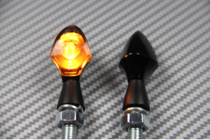 Pareja de pequeños intermitentes claros o ahumados universales 1 led Pareja de pequeños intermitentes claros o ahumados universales 1 led