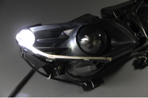 Faro / Óptica delantera YAMAHA YZF R1 CROSSPLANE 2012 - 2014 Faro / Óptica delantera YAMAHA YZF R1 CROSSPLANE 2012 - 2014