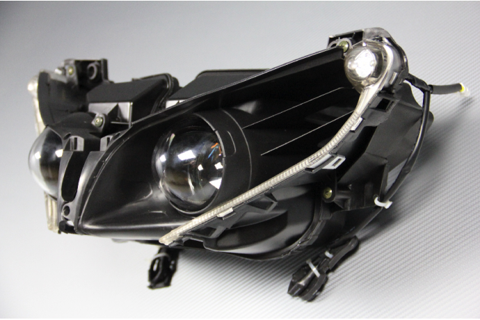 Vorder-Scheinwerfer YAMAHA YZF R1 CROSSPLANE 2012 - 2014 Vorder-Scheinwerfer YAMAHA YZF R1 CROSSPLANE 2012 - 2014