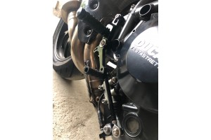 Platines Commandes Reculées DUCATI 848 / 1098 / 1198 2007 - 2012 Platines Commandes Reculées DUCATI 848 / 1098 / 1198 2007 - 2012