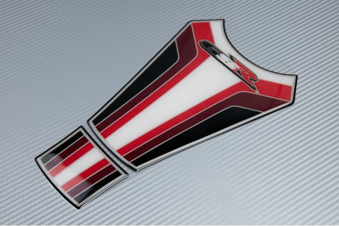 Protection adhésive pour réservoir SUZUKI GSR - Design 1