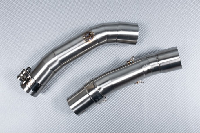 Tube intermédiaire / Mid Pipe pour échappement YAMAHA YZF R1 2004 - 2006 Tube intermédiaire / Mid Pipe pour échappement YAMAHA YZF R1 2004 - 2006