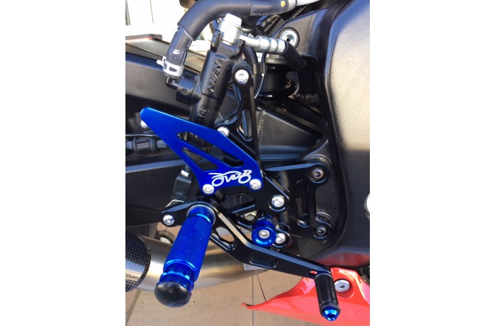Estriberas Retrasadas AVDB SUZUKI GSXR 1000 / R 2017 - 2021
