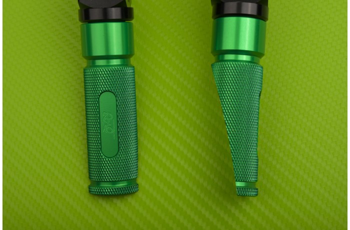 Reposapiés trasero V2 KAWASAKI - UNIK By Avdb