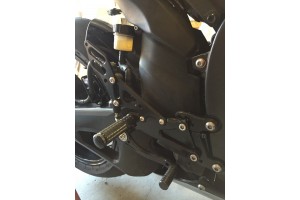 Estriberas retrasadas regulables YAMAHA YZF R1 2007 - 2008