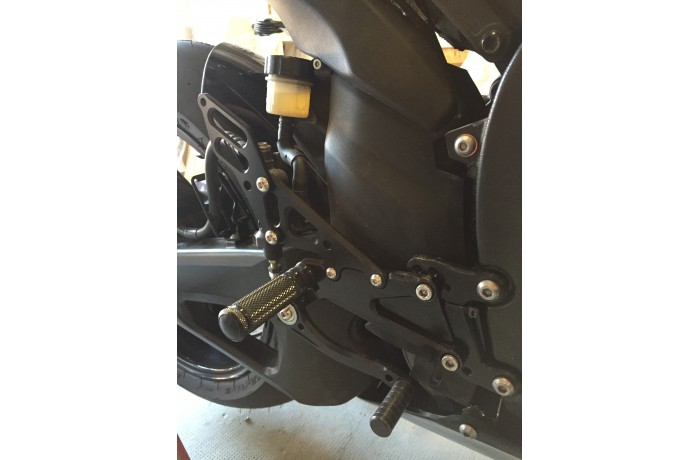 Estriberas retrasadas regulables YAMAHA YZF R1 2007 - 2008