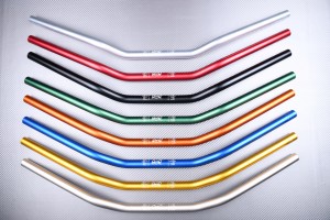 Manillar plano universal anodizado diámetro 22