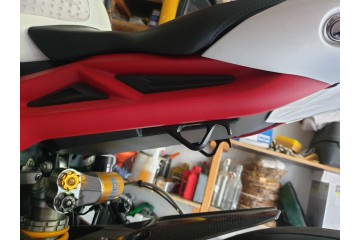 Smart boards - Riemenhalter TRIUMPH DAYTONA & STREET TRIPLE 675 2013 - 2017